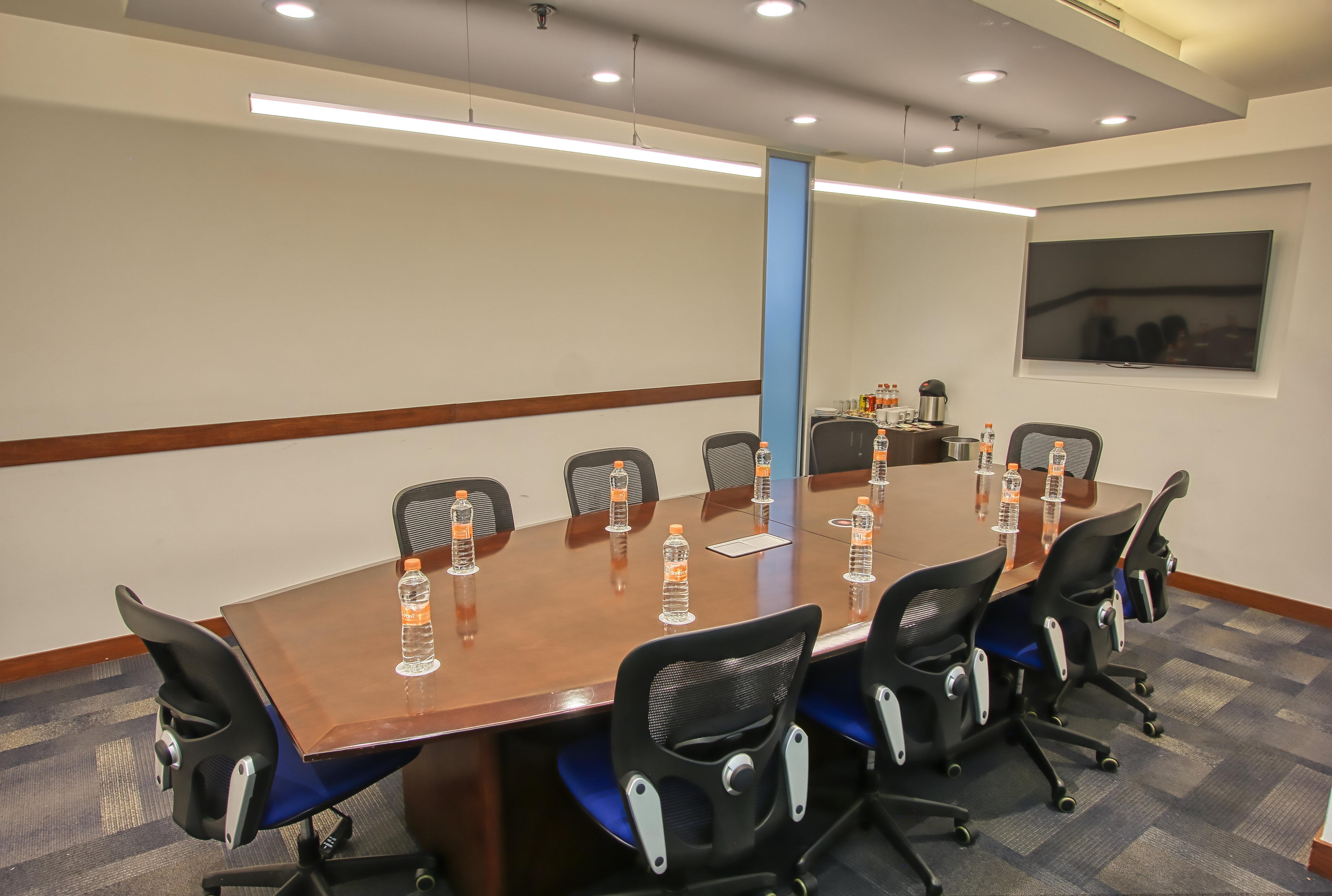 Holiday Inn Leon By Ihg Esterno foto