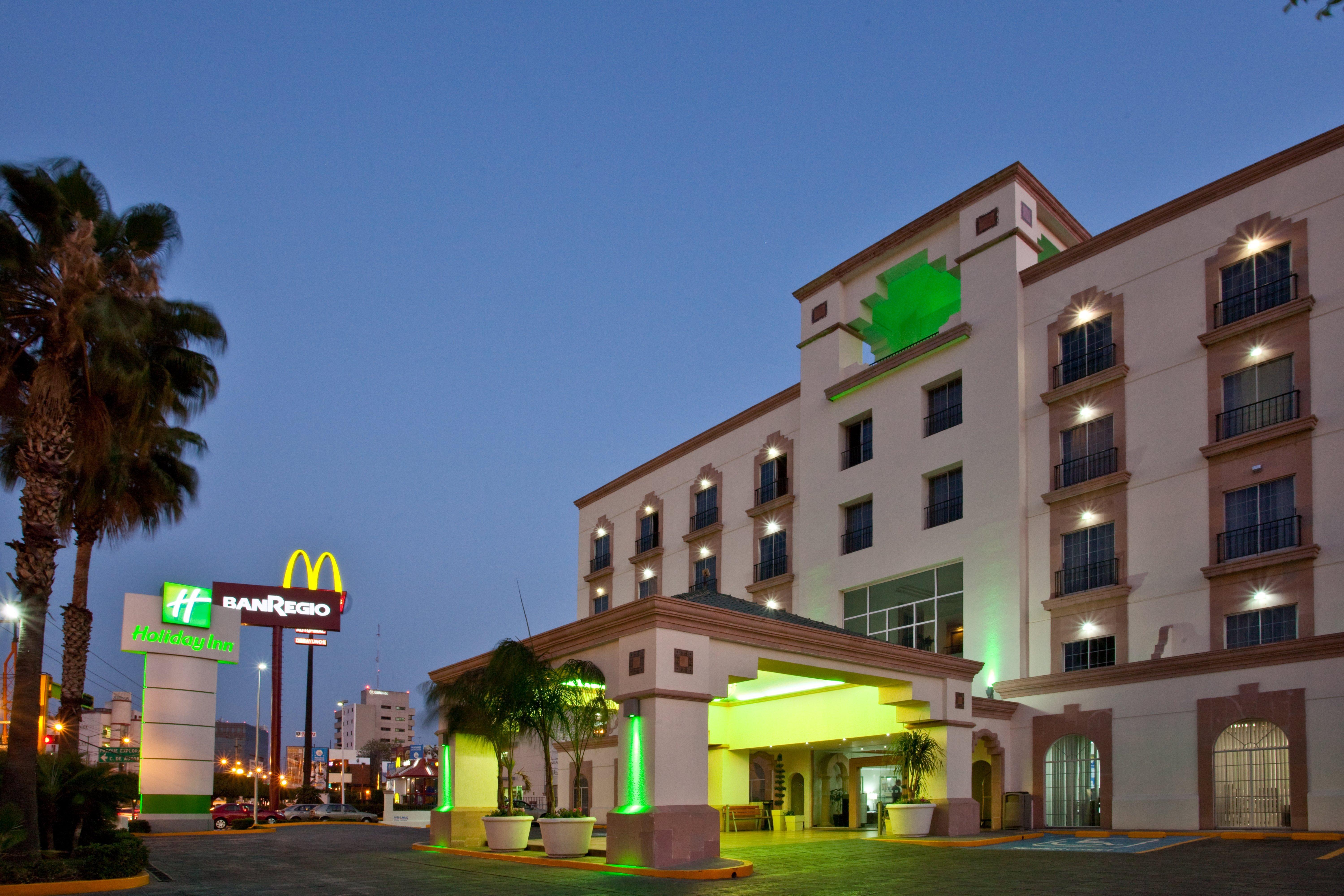 Holiday Inn Leon By Ihg Esterno foto