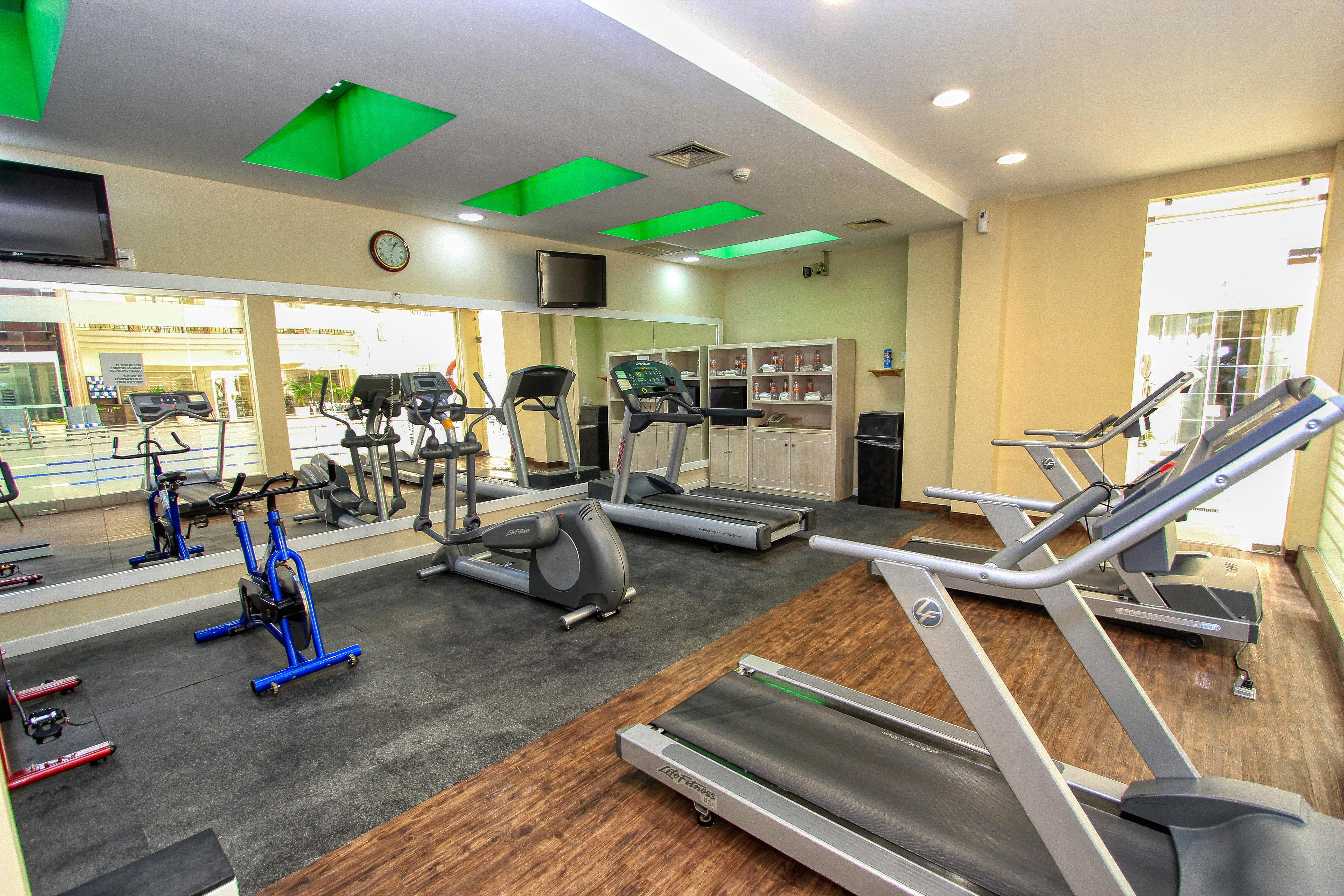 Holiday Inn Leon By Ihg Esterno foto