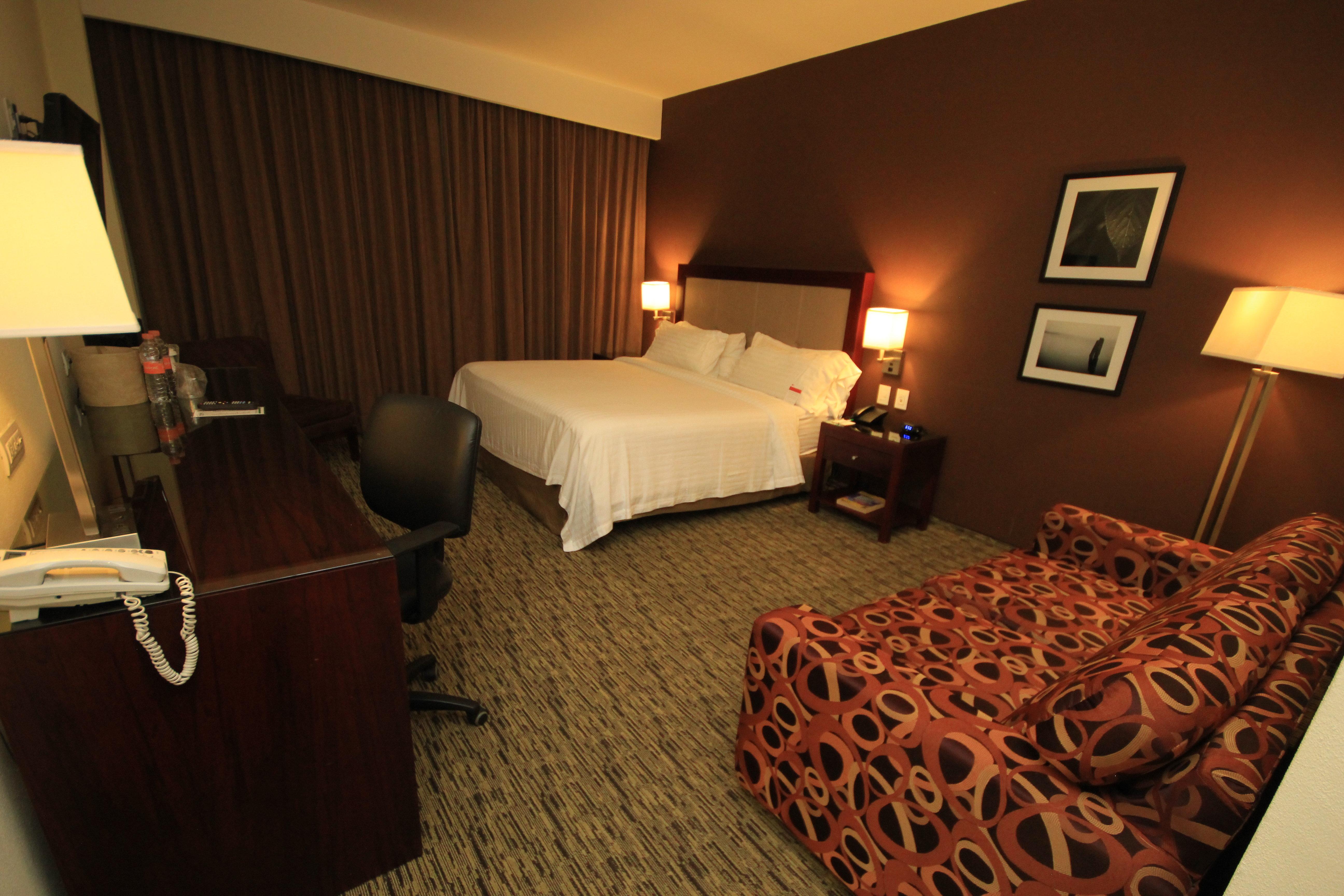 Holiday Inn Leon By Ihg Esterno foto