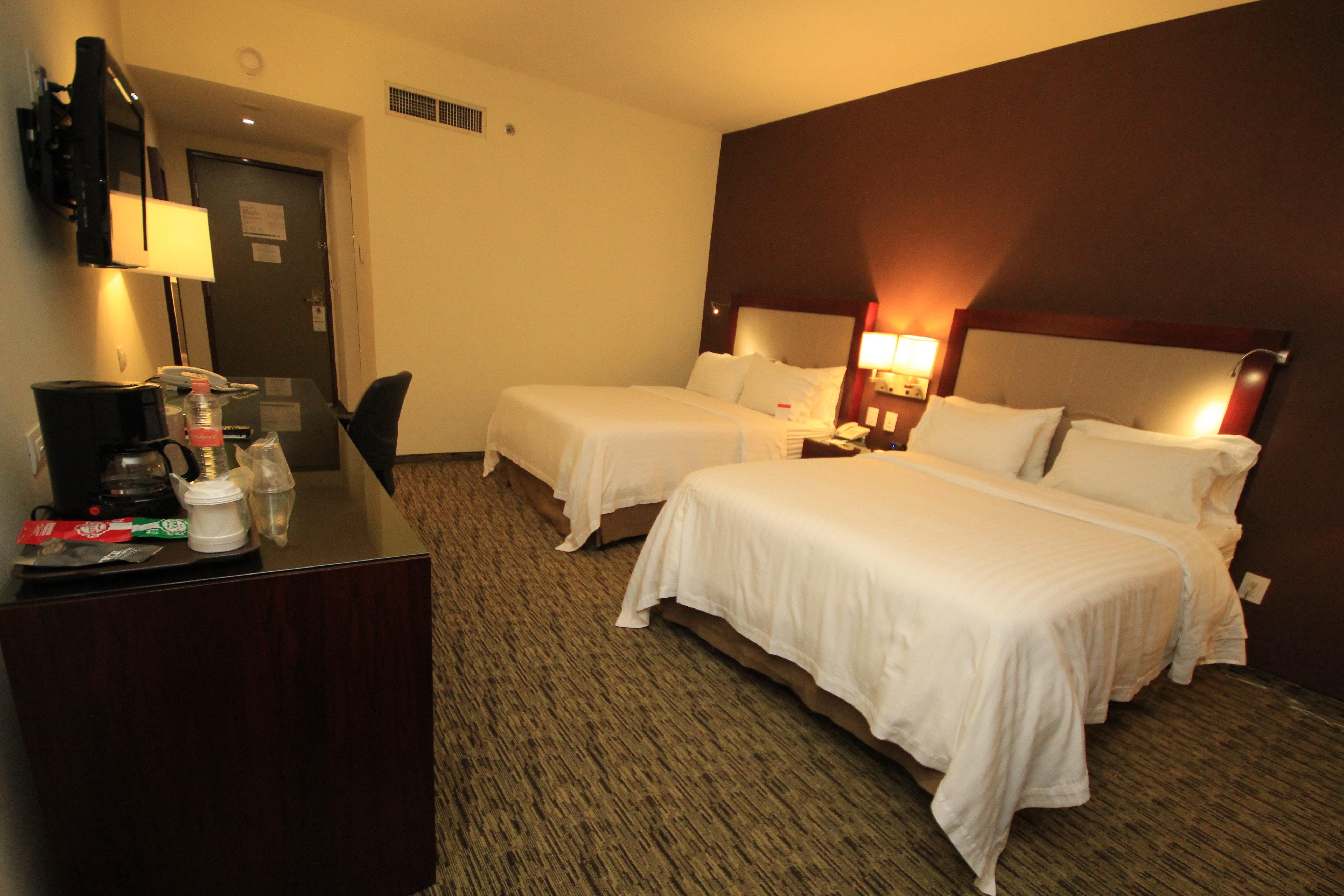Holiday Inn Leon By Ihg Esterno foto