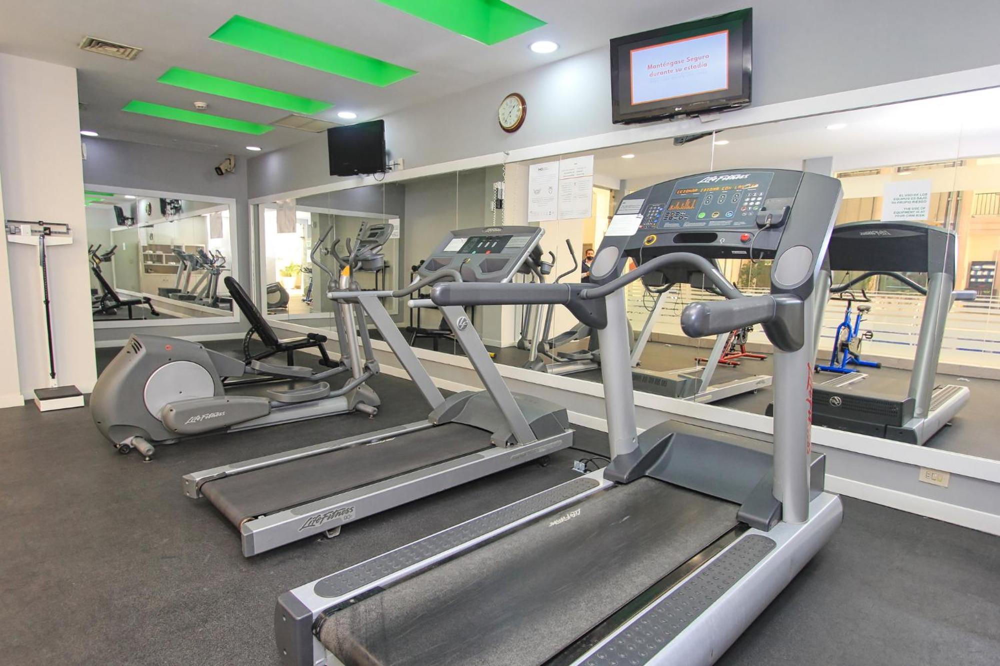 Holiday Inn Leon By Ihg Esterno foto