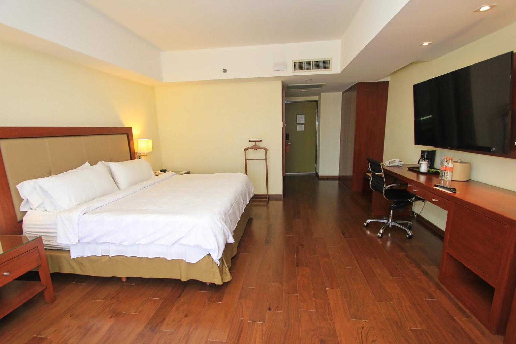 Holiday Inn Leon By Ihg Esterno foto